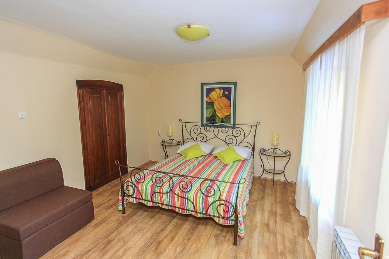 Apartment & Rooms Savonari Orasac Exterior photo