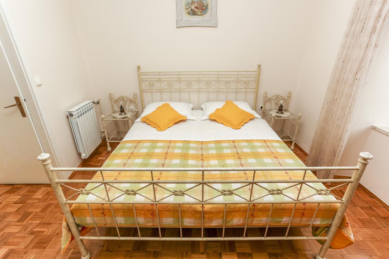 Apartment & Rooms Savonari Orasac Exterior photo